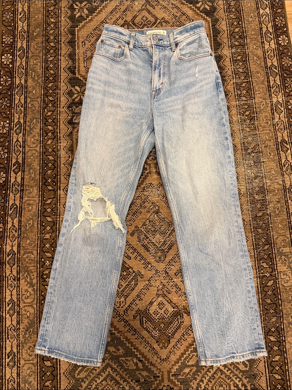 Abercrombie & Fitch Light 90s Straight Ultra High Rise Jeans
